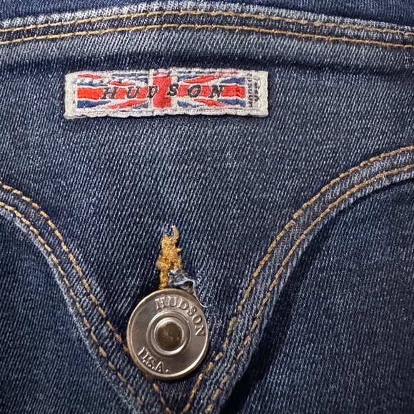 Hudson Women’s Beth Baby Boot Leg Jeans in Dark Wash Sz 32 - Picture 4 of 6